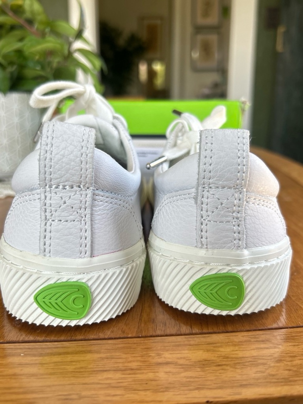NWT CARIUMA Low White Premium Leather Sneaker - Picture 5 of 5